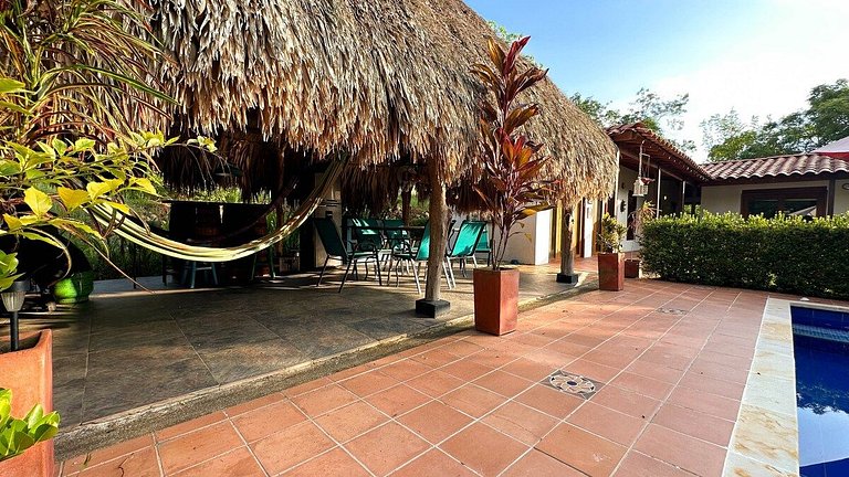 Increíble finca vía Melgar-Nilo