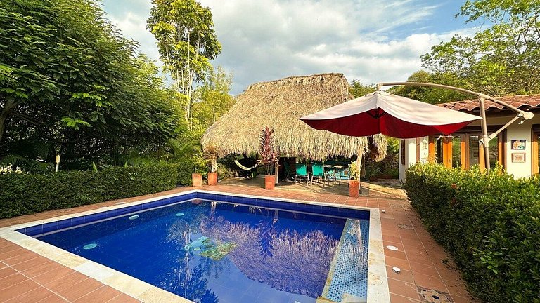 Increíble finca vía Melgar-Nilo