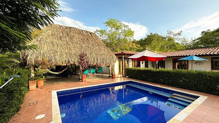 Increíble finca vía Melgar-Nilo