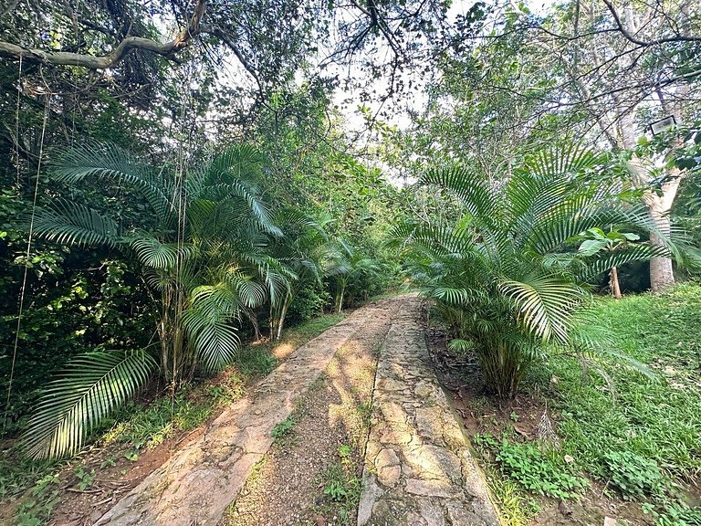 Increíble finca vía Melgar-Nilo