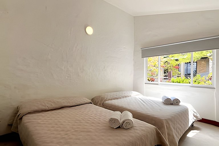 Spacious home with private pool & mountain view