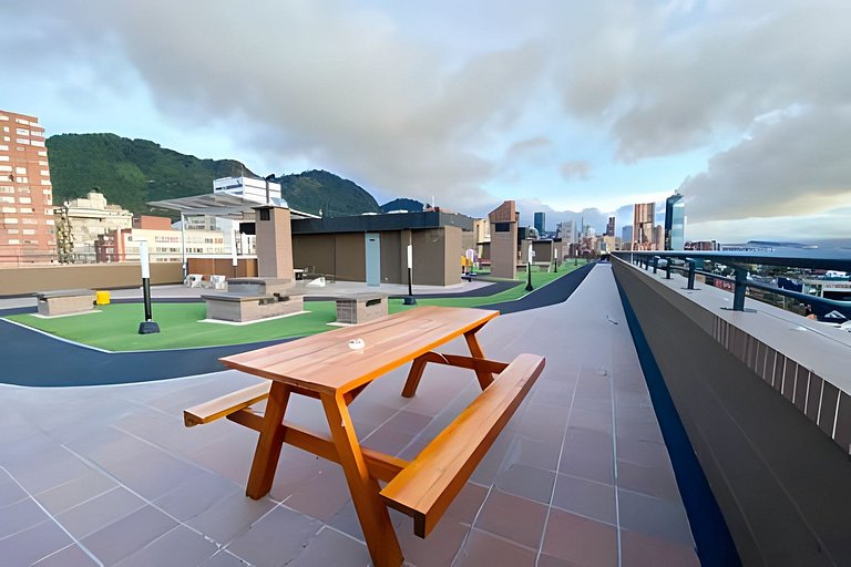 Chapinero studio apartment with everything nearby